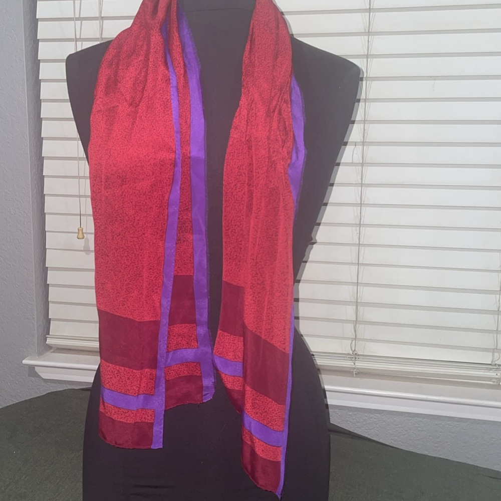 Assorted scarves - Picture 13 of 14